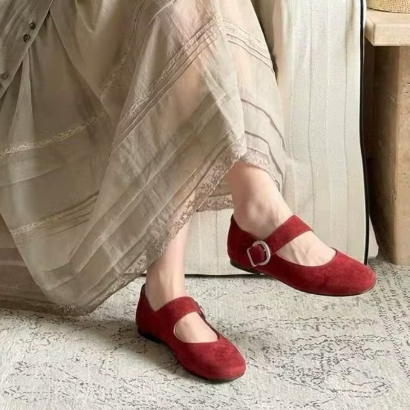 Vintage Style Mary Jane Shoes  - Vintage Women Fashion review and price