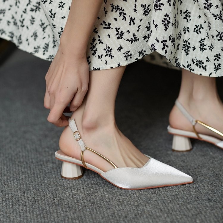 French Vintage Pointed-Toe San - Vintage Fashion Heels review and price